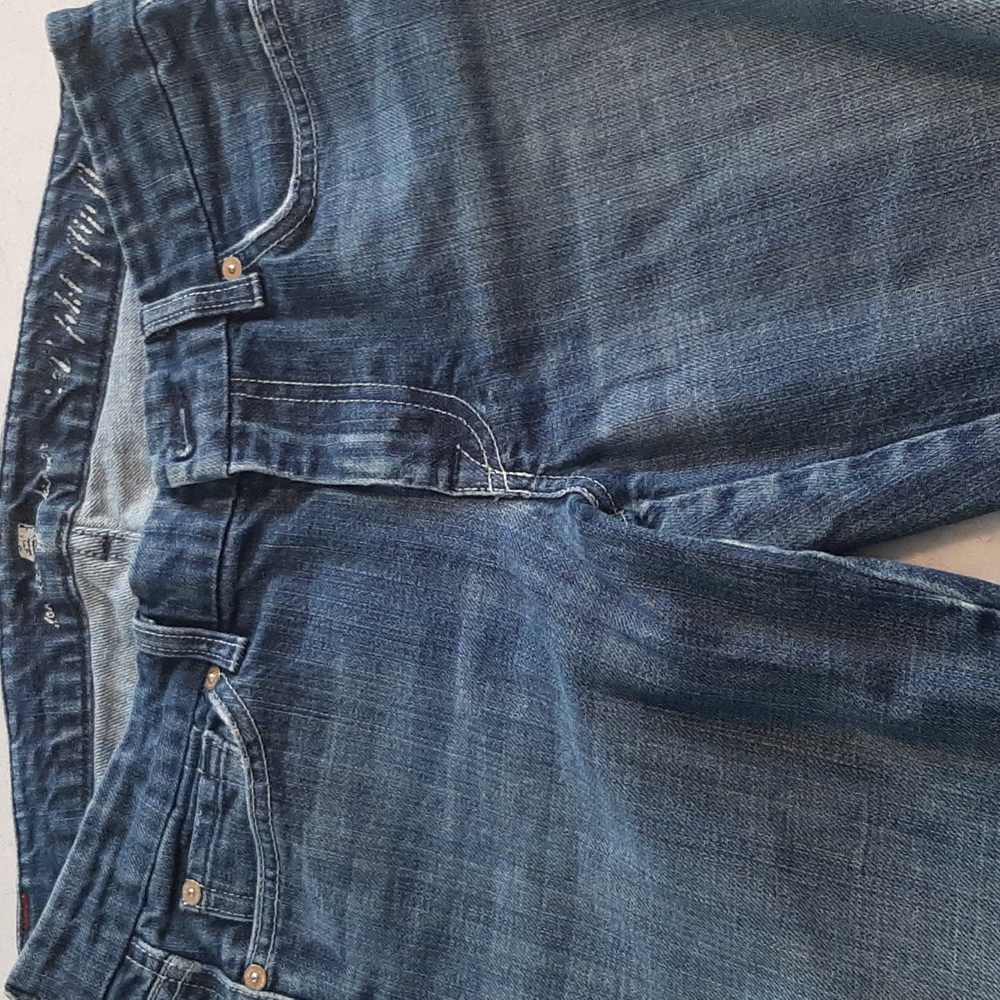 - 7 for all mankind flip flop bootcut jeans 28x29 made in USA